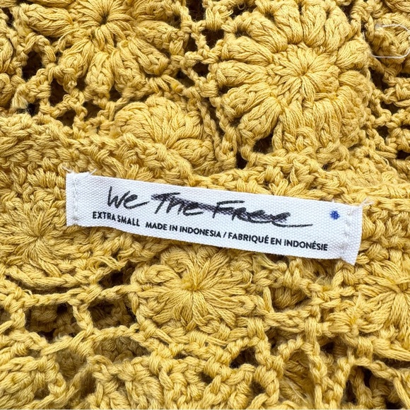 New Free People We The Free Crochet Knit Floral Yellow Top Alicia Sweater XS - Picture 5 of 11